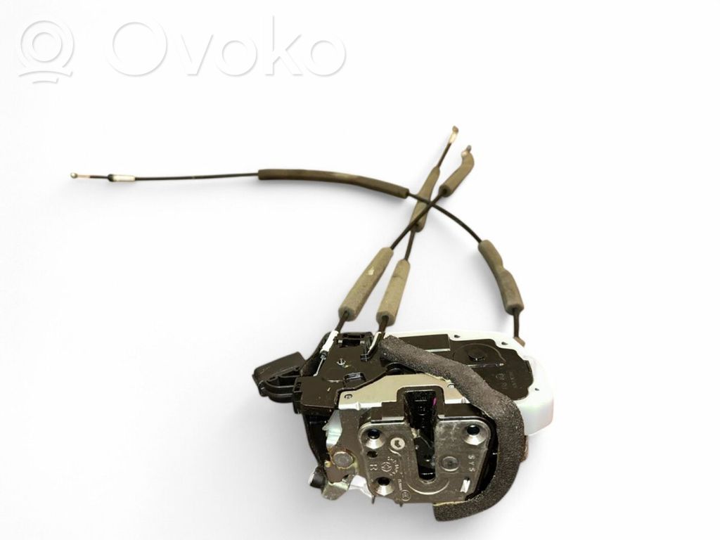 Nissan Rogue Zamek drzwi przednich 