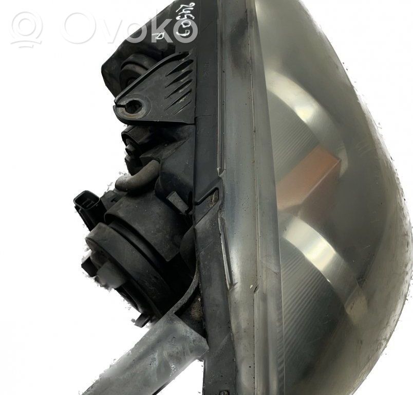 Mazda 3 I Phare frontale 
