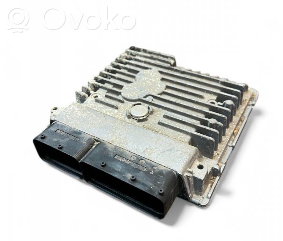 Volkswagen Golf VI Engine control unit/module 