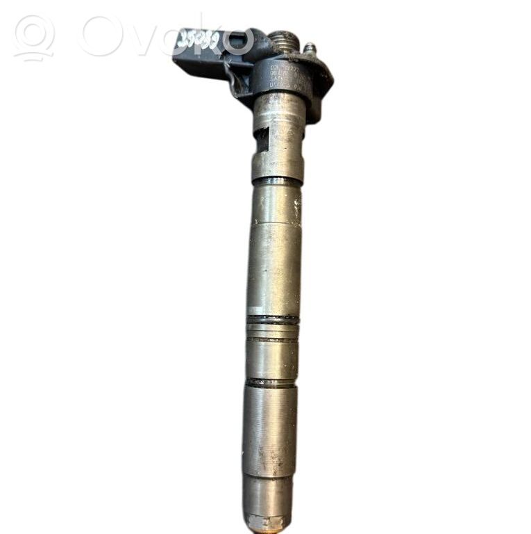 Volkswagen PASSAT B6 Inyector de combustible 
