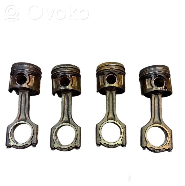 Hyundai Grand Santa Fe NC Piston 