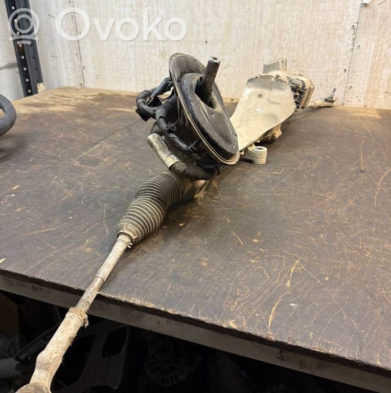 Ford Grand Tourneo Connect Hammastanko 