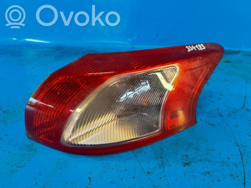 Mitsubishi Lancer VIII Takatavaratilan sisävalo 