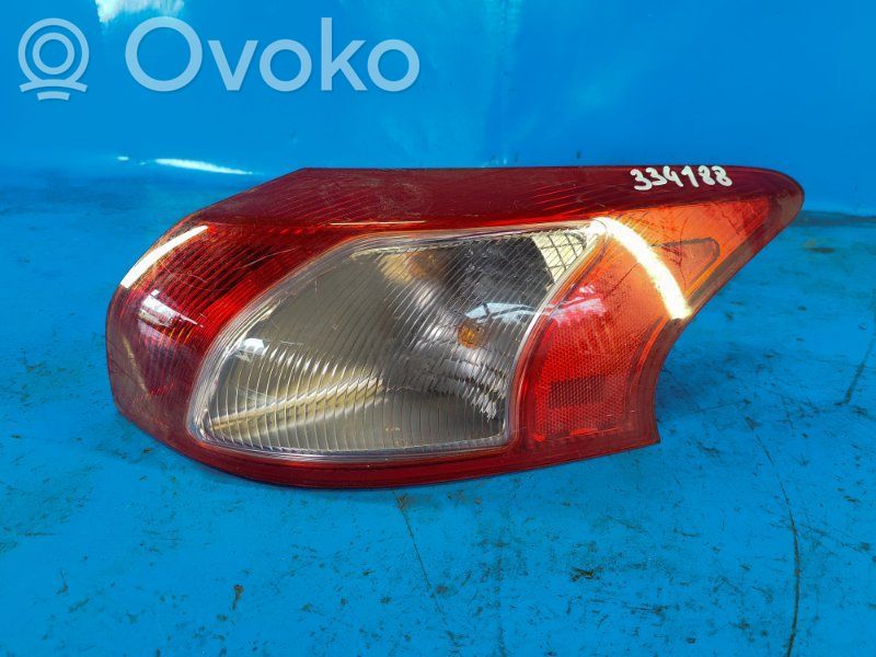 Mitsubishi Lancer VIII Takatavaratilan sisävalo 