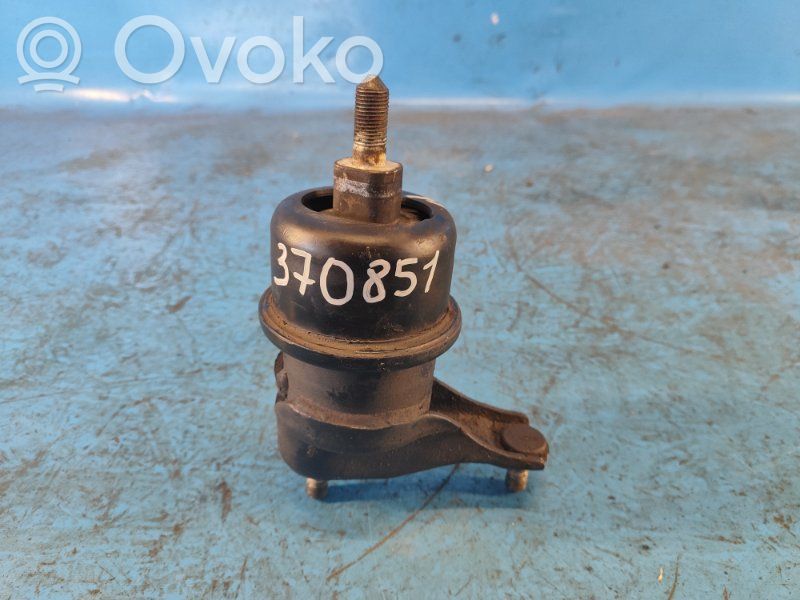 Toyota Camry Engine mount bracket 