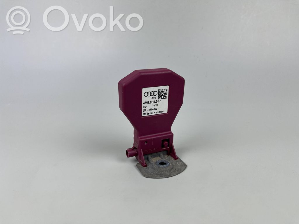 Audi Q7 4M Antenos stiprintuvas 