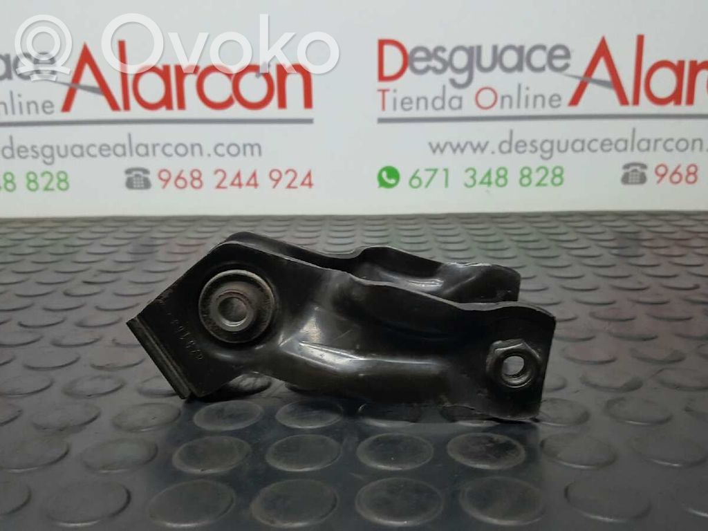 Citroen Berlingo Engine mount bracket 