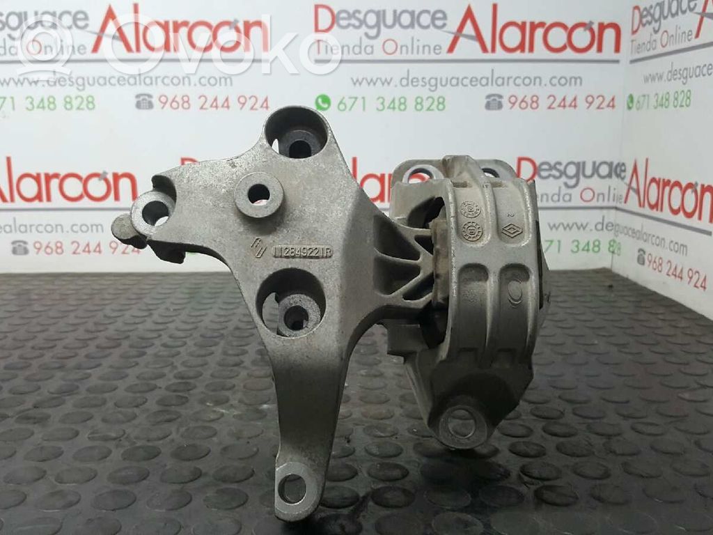 Dacia Sandero Engine mount bracket 