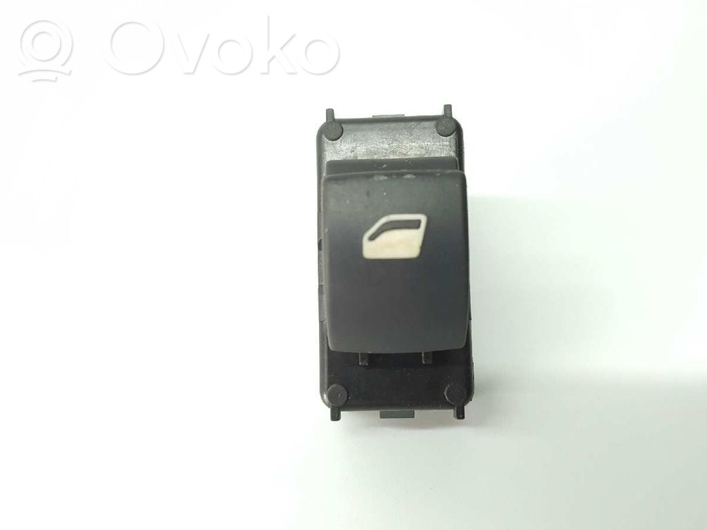 Electric window control switch   6490P9