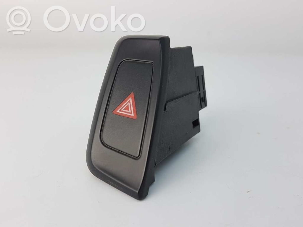 Botón interruptor de luz de peligro   8K1941509