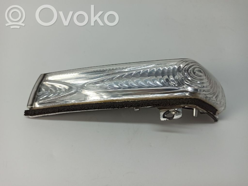Kierunkowskaz przedni   95511534