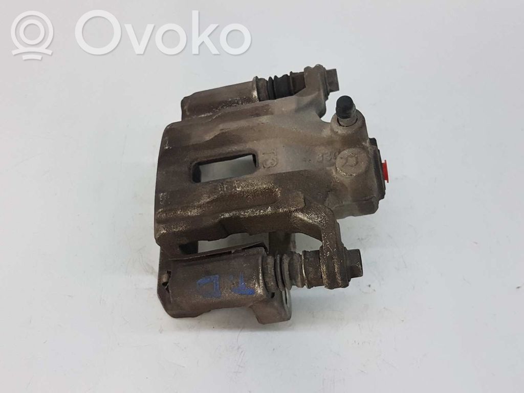Zacisk hamulcowy przedni   44001EB30A