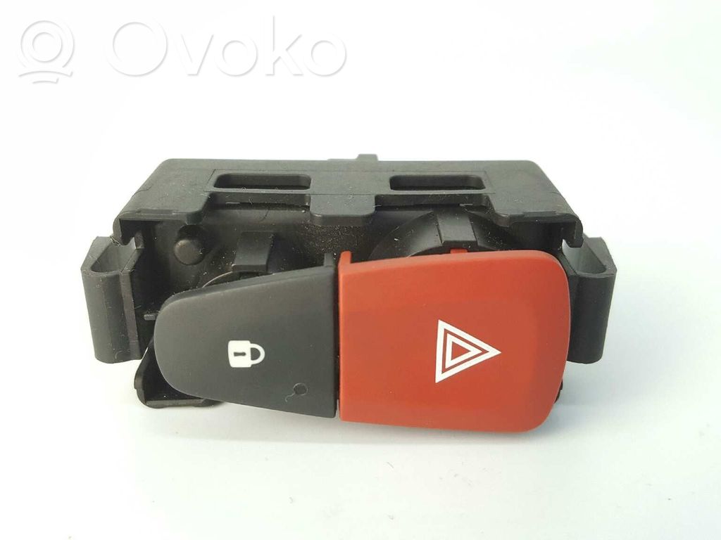 Renault Megane III Hazard light switch 