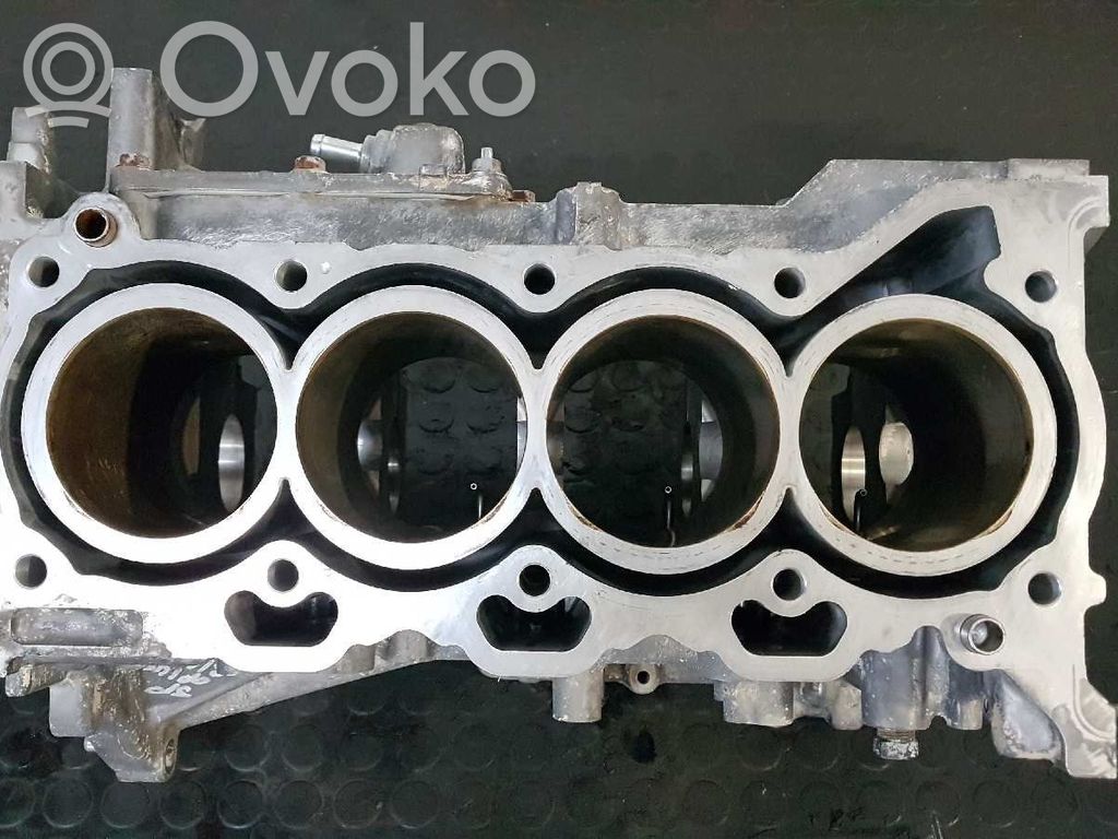 Toyota Auris E180 Bloque de motor 