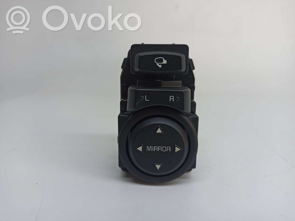KIA Stonic Wing mirror switch 