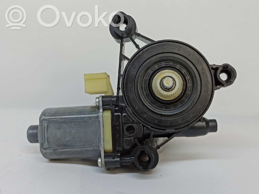 Volkswagen Golf SportWagen Motor macara geam ușă față 