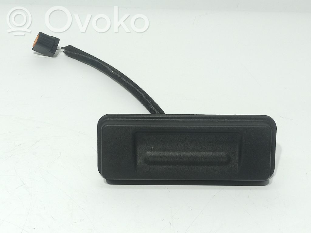 KIA Stonic Manecilla externa puerta trasera 