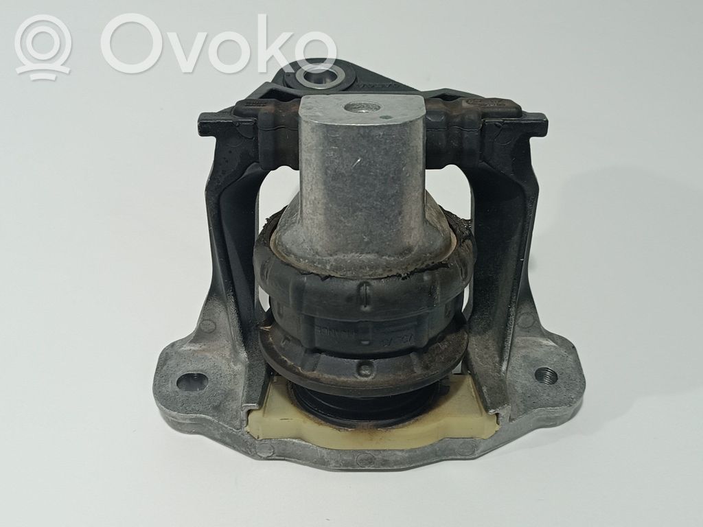 Volvo V90 Cross Country Engine mount bracket 