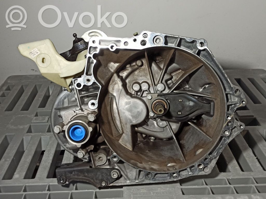 Peugeot 2008 I Manual 5 speed gearbox 