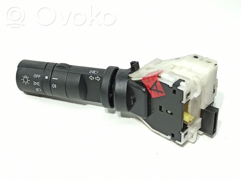 Nissan Qashqai+2 Panel lighting control switch 
