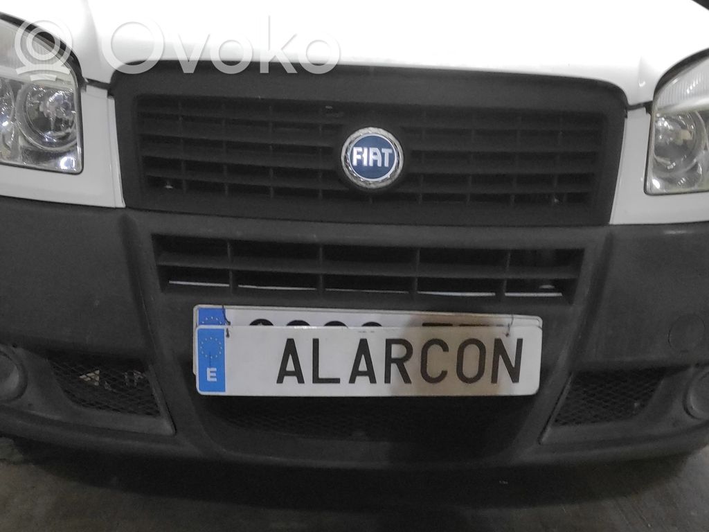 Fiat Doblo Zderzak przedni 