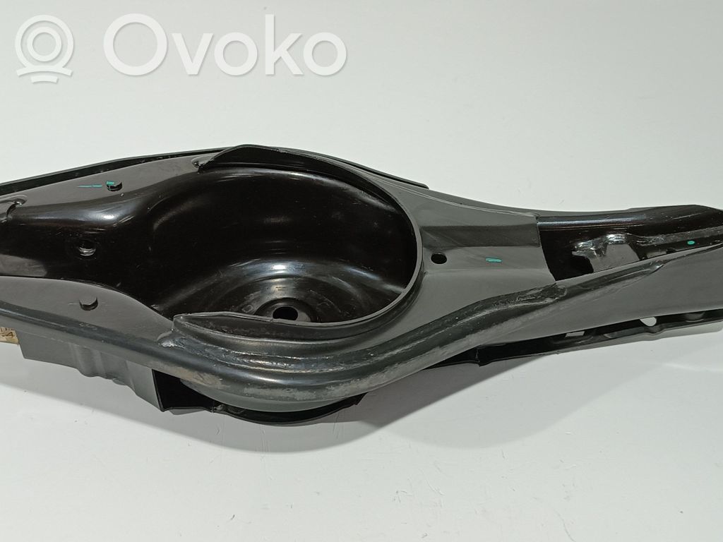 Volvo XC40 Brazo de suspensión trasero 