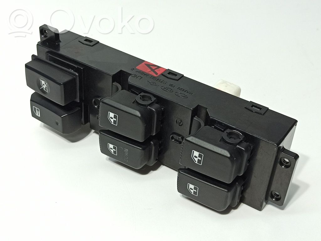 Hyundai Santa Fe Electric window control switch 