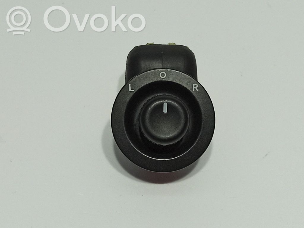 Jeep Compass Wing mirror switch 