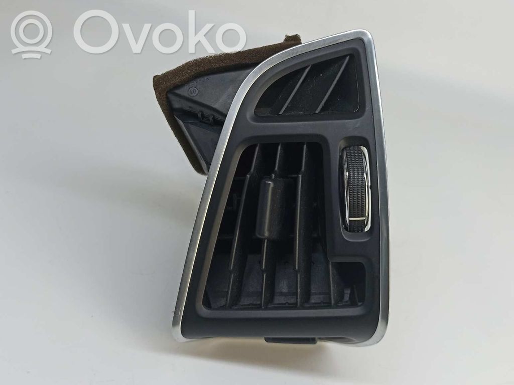 Ford C-MAX I Wlot / Kanał powietrza intercoolera 