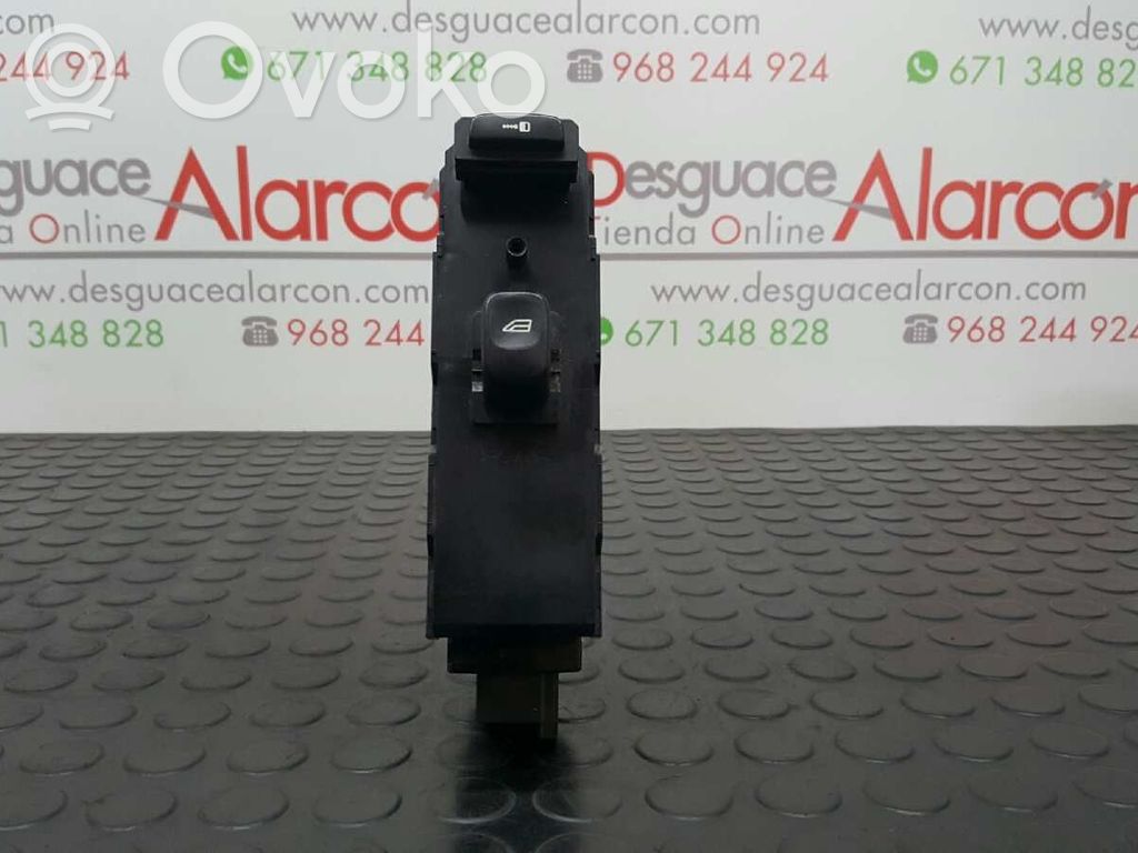 Electric window control switch   31334467,30732817