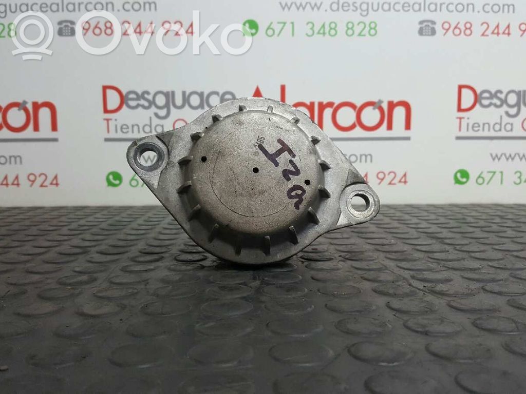 Audi A6 S6 C4 4A Engine mount bracket 