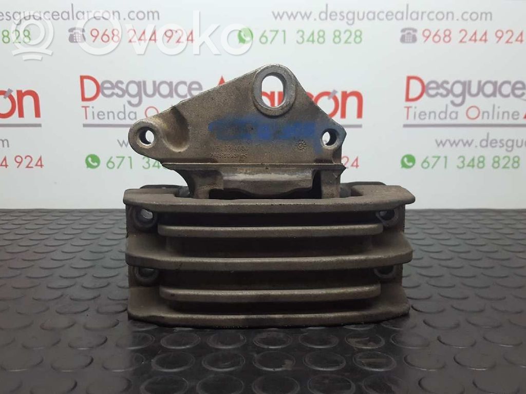 Engine mount bracket   4721589,3C117M124AB