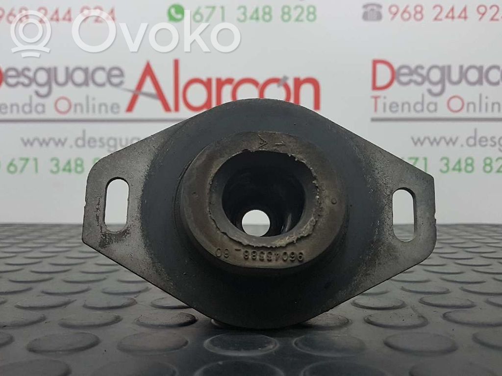 Peugeot Expert Engine mount bracket 