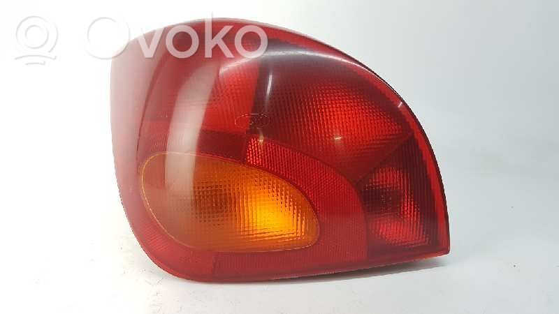 Ford Fiesta Aizmugurējais lukturis virsbūvē 