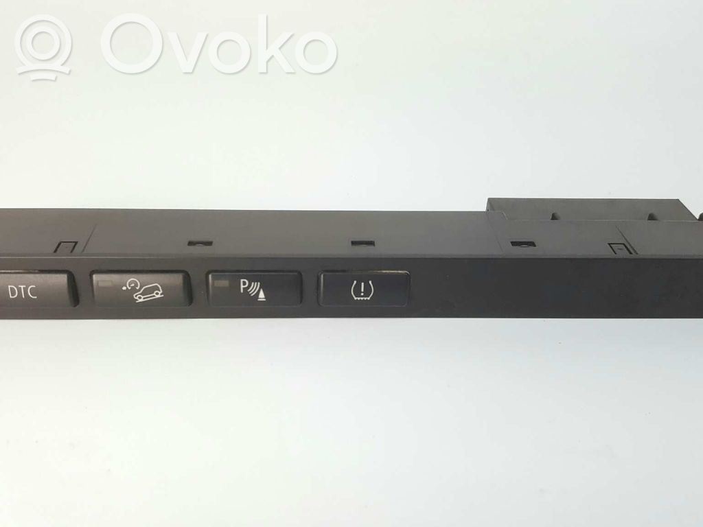 Other switches/knobs/shifts   61313427955