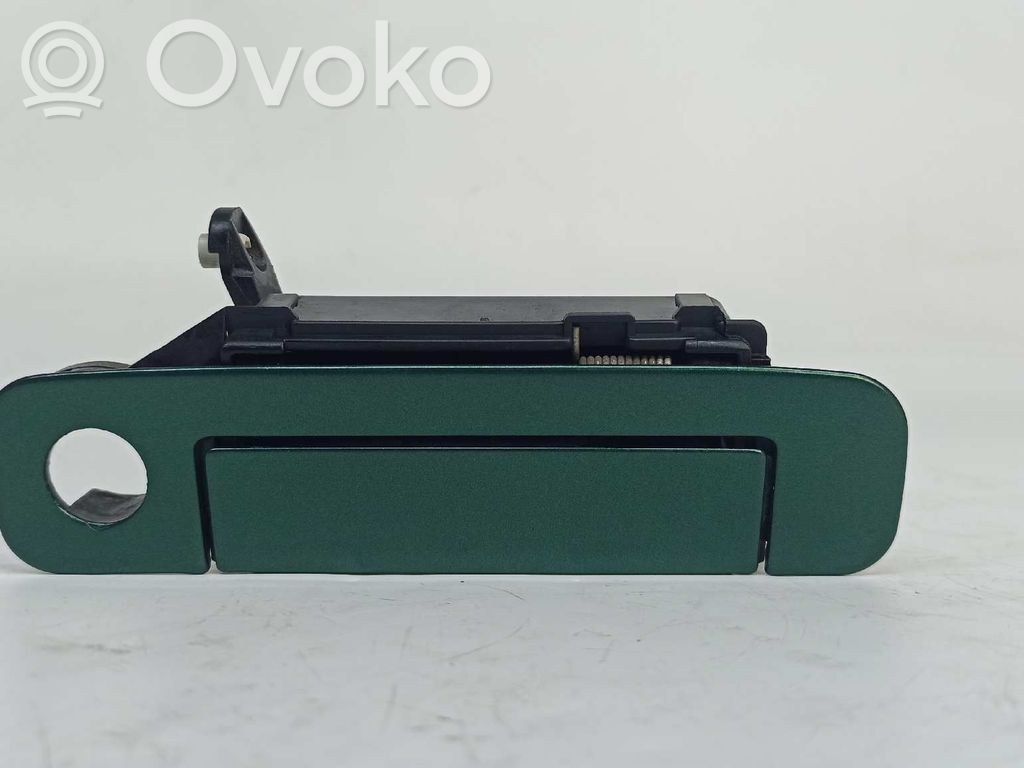 Manecilla externa puerta delantera   8D0837208A,4A0837206D,4A0837206J