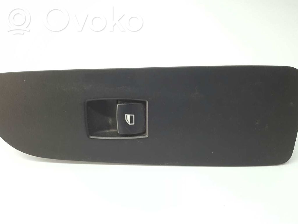 BMW 1 E82 E88 Electric window control switch 