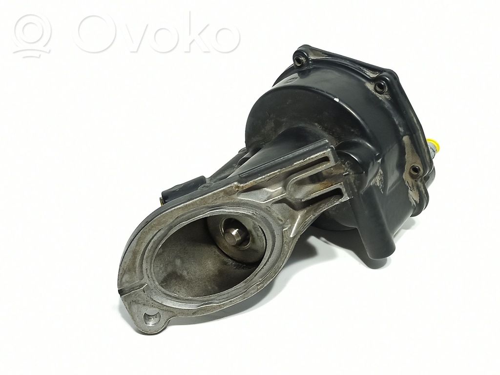 Ford Focus Vacuum pump 