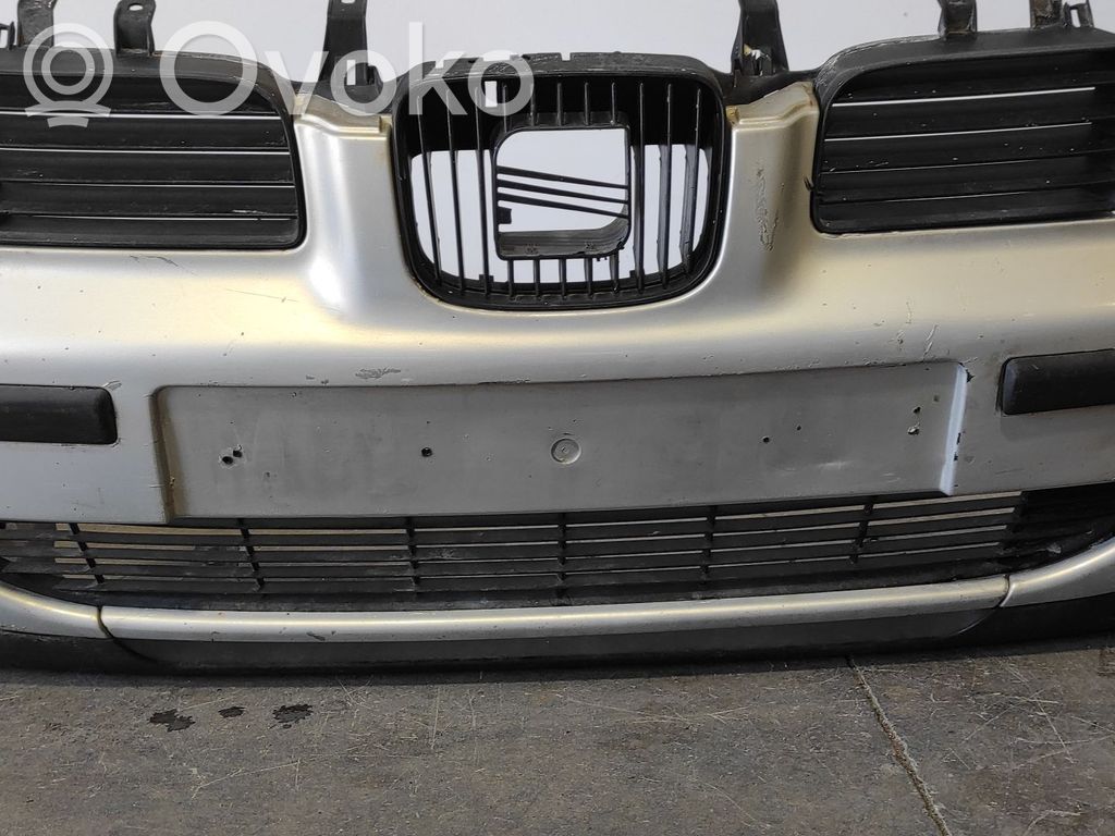 Seat Toledo I (1L) Parachoques delantero