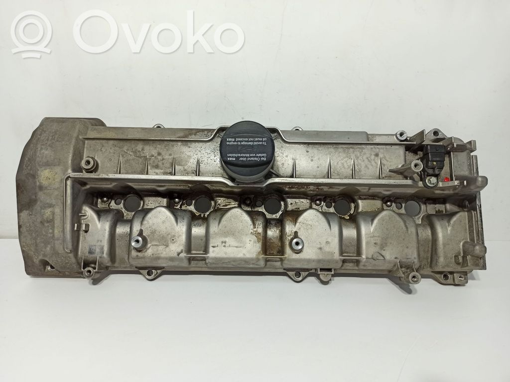Mercedes-Benz E W211 Rocker cam cover 