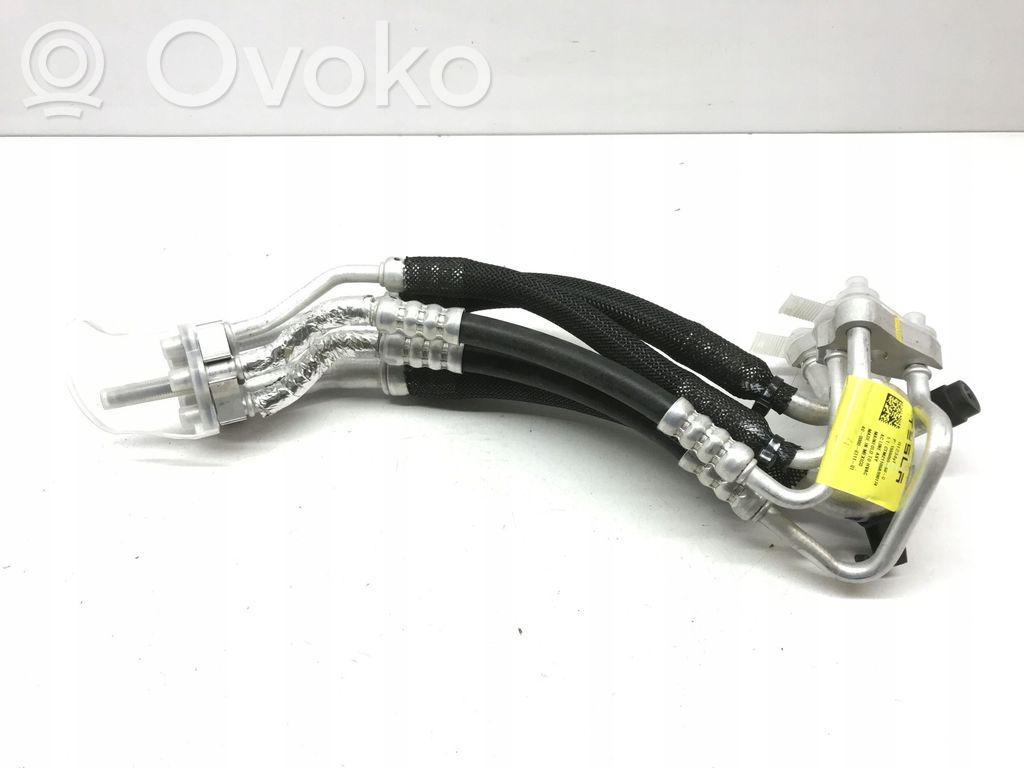 Tesla Model 3 Ilmastointilaitteen putki (A/C) 