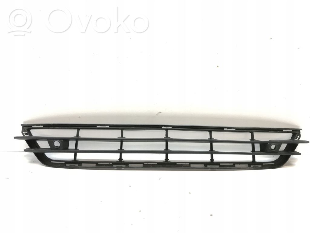 Volvo S60 Front bumper lower grill 