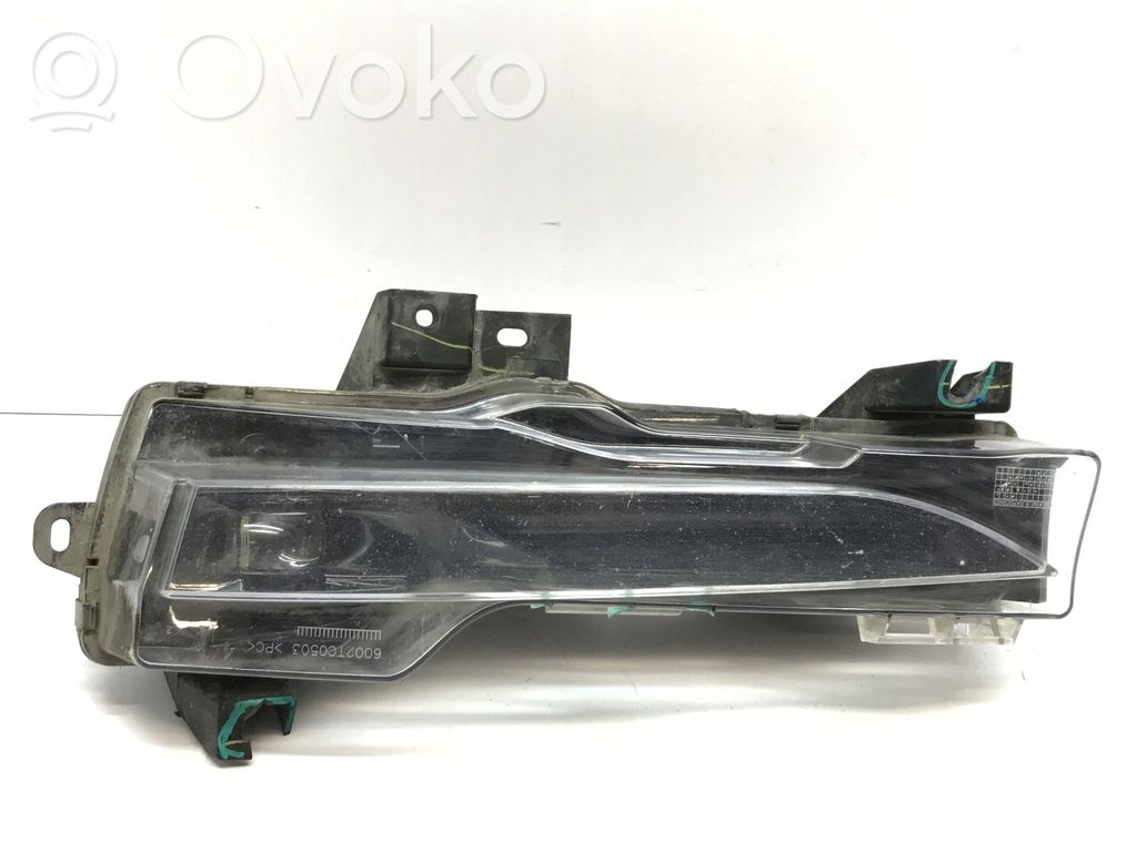 Tesla Model 3 LED-päiväajovalo 