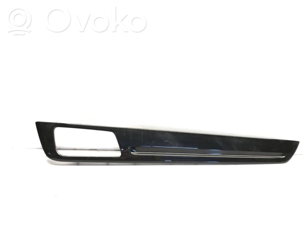 Porsche Cayenne (9Y0 9Y3) Listwa tapicerki drzwi przednich 
