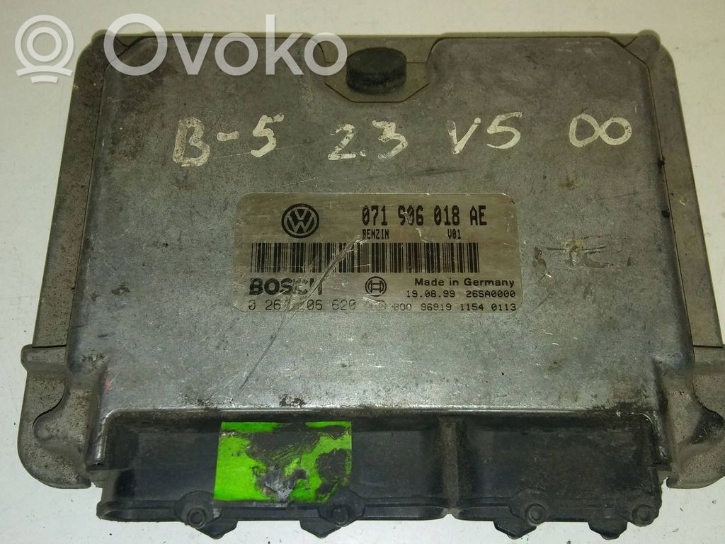 Volkswagen PASSAT B5 Engine control unit/module 