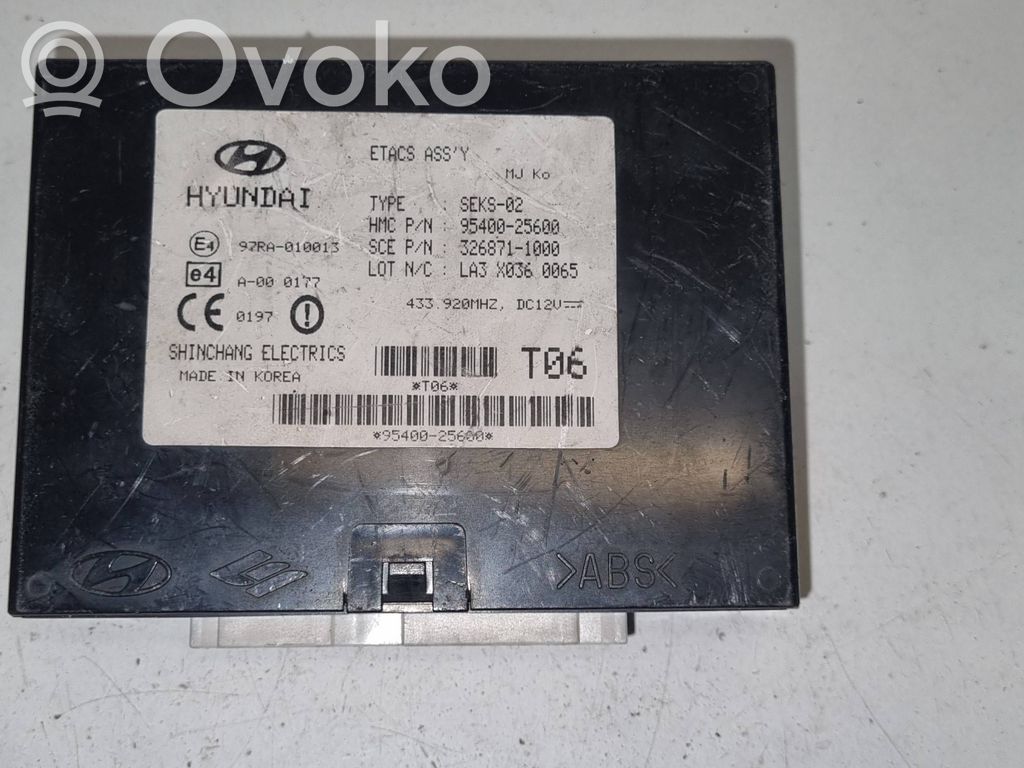 Hyundai Accent Comfort/convenience module 