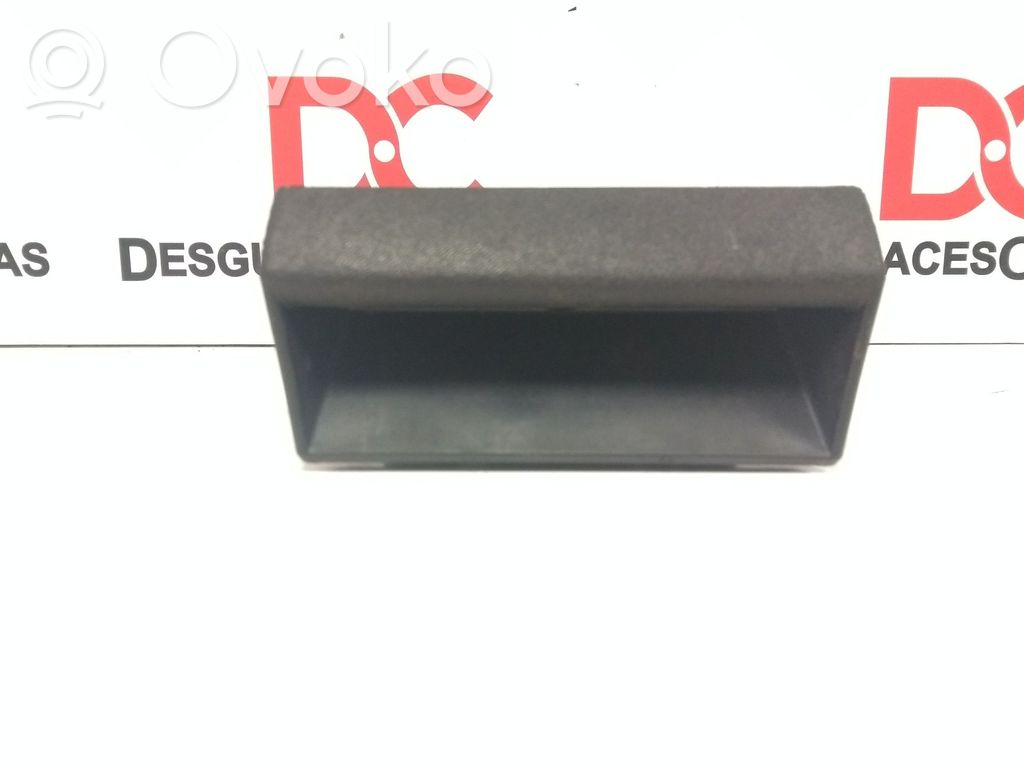 Manecilla externa puerta trasera