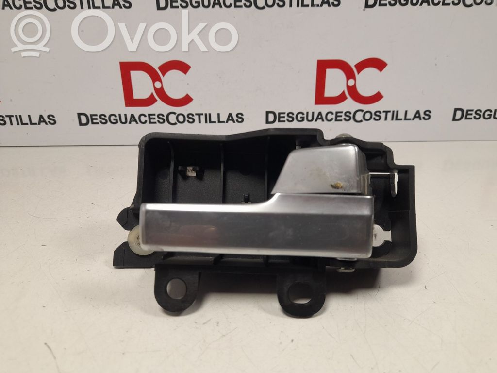 Manecilla externa puerta trasera   8M51R22600AA,3M51R22600AA