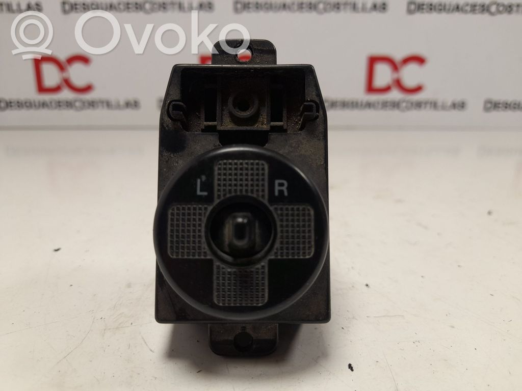 KIA Carnival Wing mirror switch 