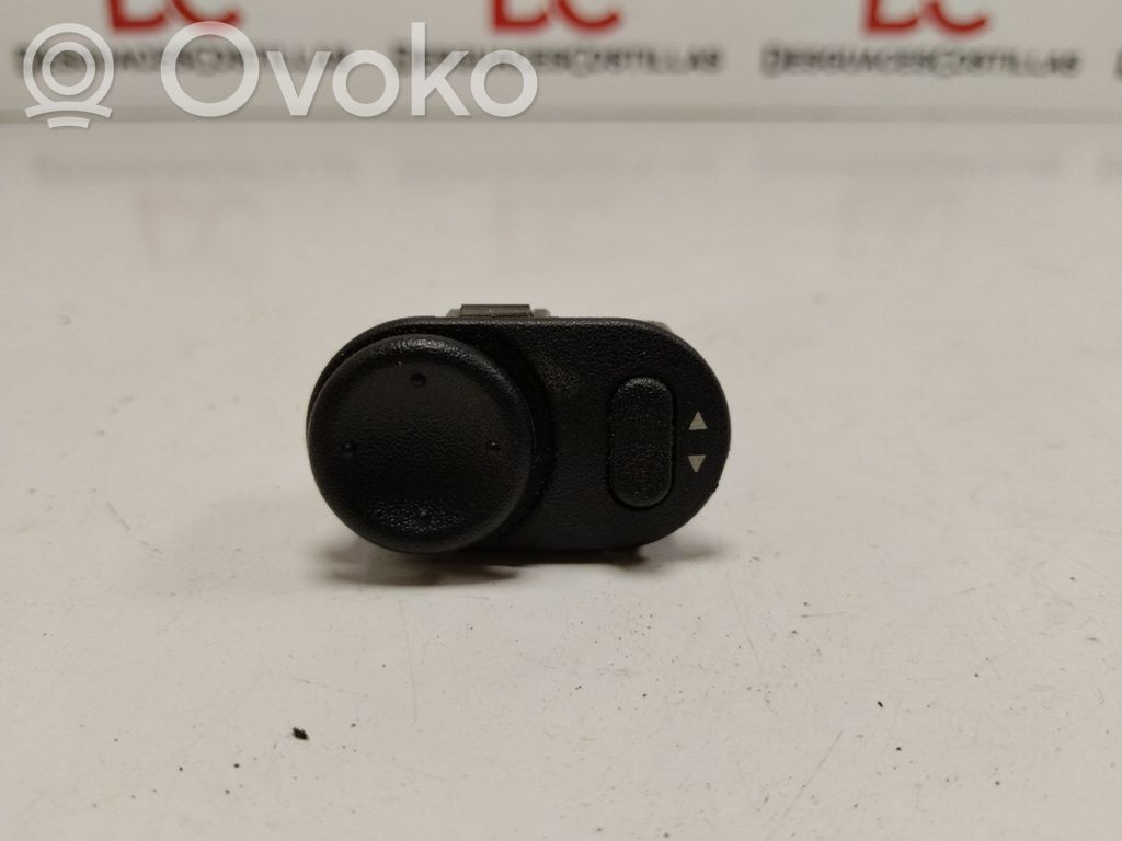Opel Astra G Wing mirror switch 